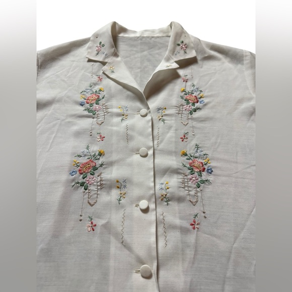 Vintage, hand embroidered button up, small - Picture 7 of 7